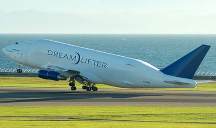Boeing 747 LCF Dreamlifter Takeoff