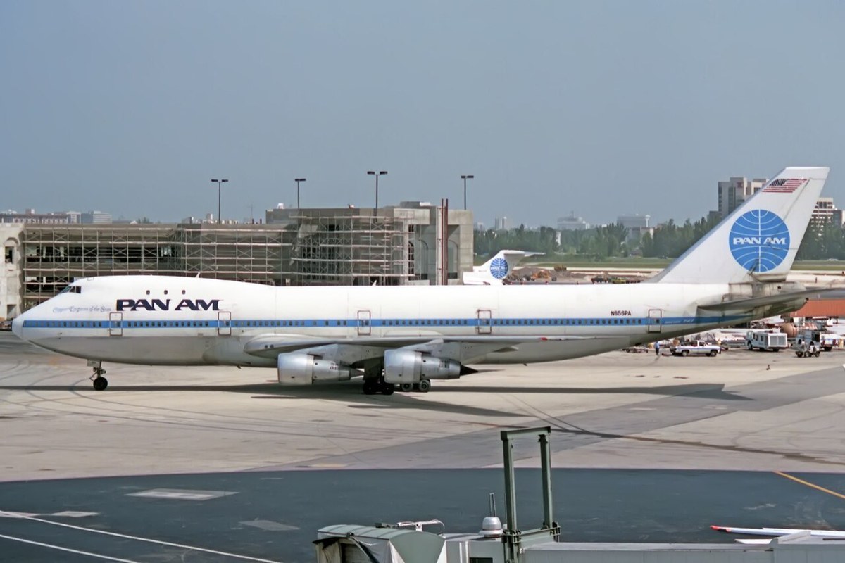 N656PA, the 747 hijacked as Pan Am Flight 73, at Miami in 1983.
