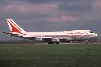 VT-EBD, the aircraft later lost on Air India Flight 855, at Heathrow in February 1977.