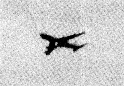 Japan Air Lines Flight 123 photographed over Okutama during the accident flight; reproduced in the investigation report.