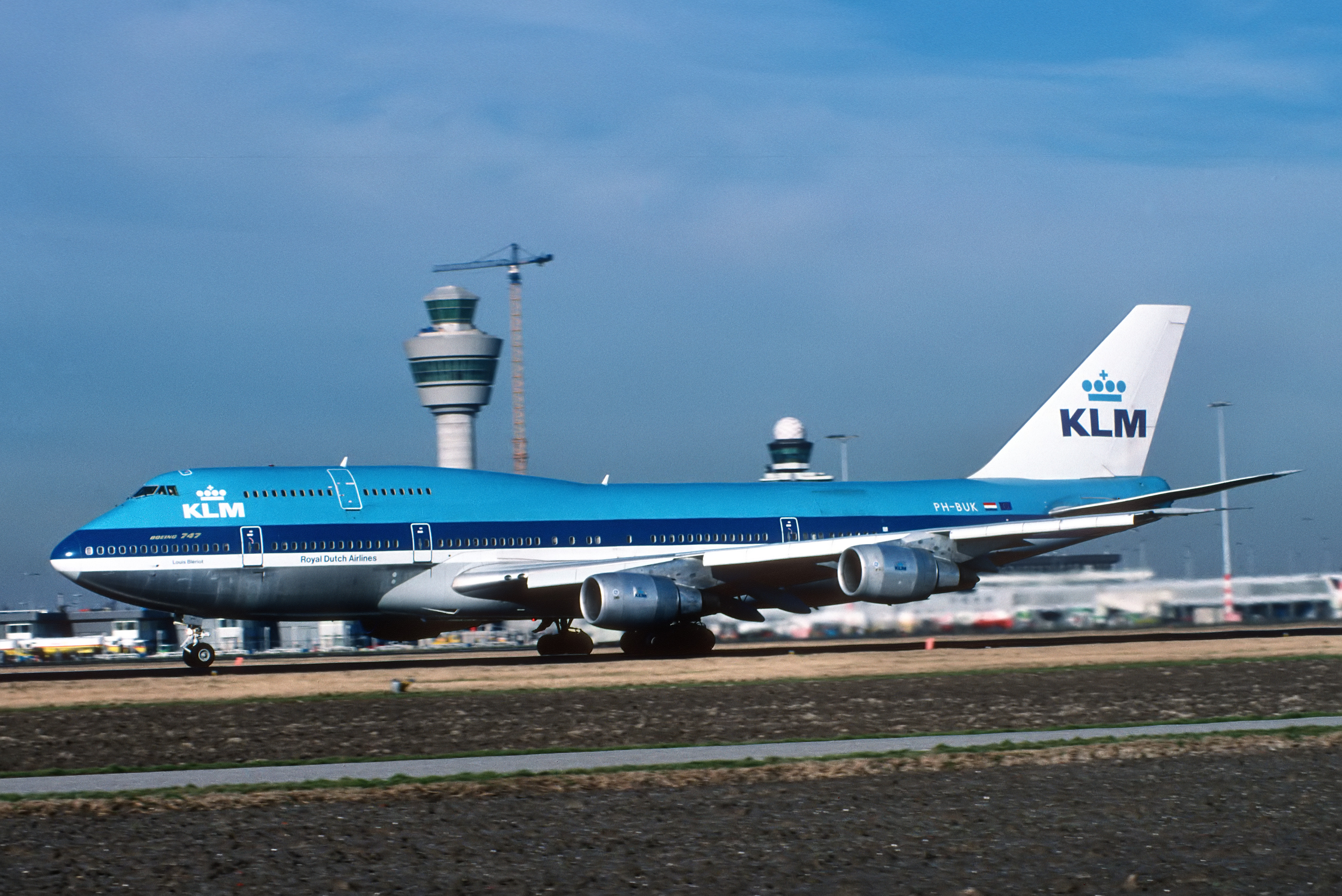 PH-BUK in KLM service at Amsterdam in February 1990.